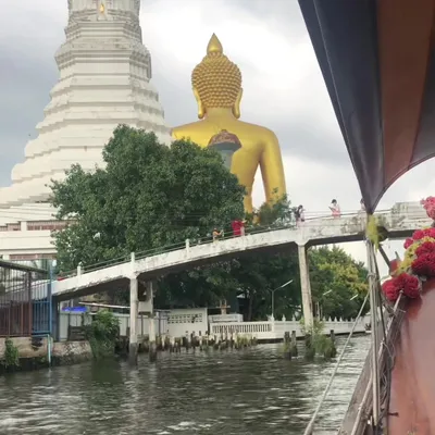 The most iconic site in Bangkok—yes, it’s touristy, but absolutely worth seeing. Ornate, majestic, and full of cultural significance.