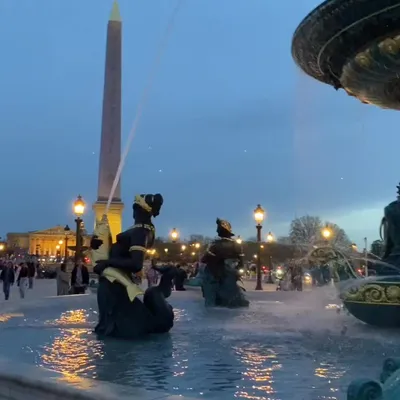 Take photos of the Luxor Obelisk, relax by the fountains, and learn about its historical significance. Popular for sightseeing and photography.