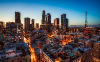 Downtown Los Angeles is the vibrant core of the city, boasting an eclectic mix of arts, dining, and historical landmarks. Explore The Walt Disney Concert Hall for stunning architecture or stroll through the arts district filled with creative murals. With buzzing markets and food trucks, there’s always something exciting to discover!