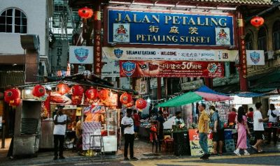 Petaling Street, the heart of Chinatown in Kuala Lumpur, is a bustling market where you can explore local delicacies, shop for unique souvenirs, and soak in the vibrant atmosphere. Stroll through the stalls and savor street food like char kway teow and cool drinks while discovering the unique blend of cultures that define this iconic area.