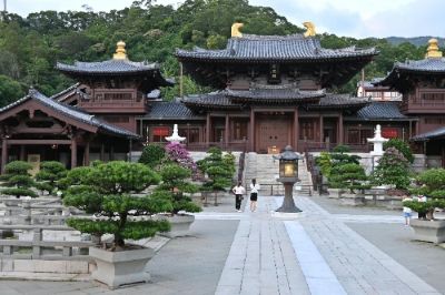 Chi Lin Nunnery is a stunning example of Tang dynasty architecture, surrounded by beautifully landscaped gardens. Visiting this peaceful sanctuary offers a unique opportunity to escape the city's hustle and bustle. You'll appreciate the intricate wood carvings and serene Buddhist ambiance, perfect for reflection or a leisurely stroll.