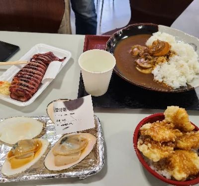 If you're a foodie, Hakodate Morning Market is a must-visit! This vibrant market is bustling with stalls offering fresh seafood, including the famous crab and uni, alongside local delicacies like kaisendon. It’s the perfect spot to experience Hakodate's flavor and lively atmosphere, making your morning unforgettable.