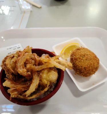 If you're a foodie, Hakodate Morning Market is a must-visit! This vibrant market is bustling with stalls offering fresh seafood, including the famous crab and uni, alongside local delicacies like kaisendon. It’s the perfect spot to experience Hakodate's flavor and lively atmosphere, making your morning unforgettable.